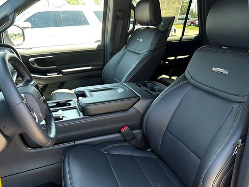 New 2026 Ford Expedition Max Platinum w/ Stealth Performance Package AWD/4WD image 6