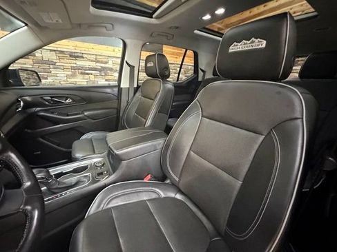 Used 2021 Chevrolet Traverse High Country w/ LPO, Floor Liner Package AWD/4WD image 15