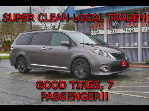 Used 2014 Toyota Sienna SE FWD image 1