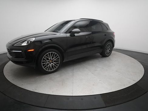 Certified 2022 Porsche Cayenne AWD/4WD image 30