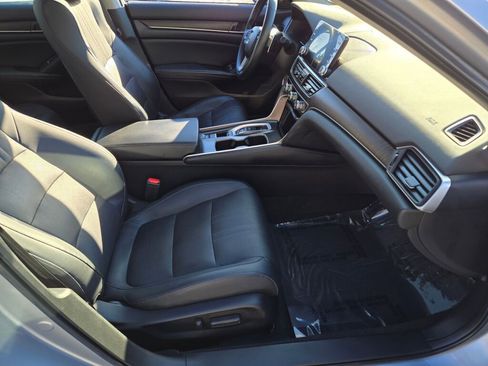 Used 2018 Honda Accord EX-L image 6