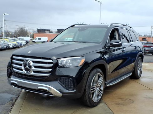 New 2026 Mercedes-Benz GLS 450 4MATIC image 3