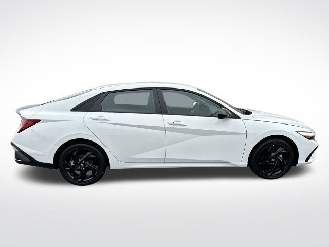 New 2026 Hyundai Elantra SEL FWD image 39