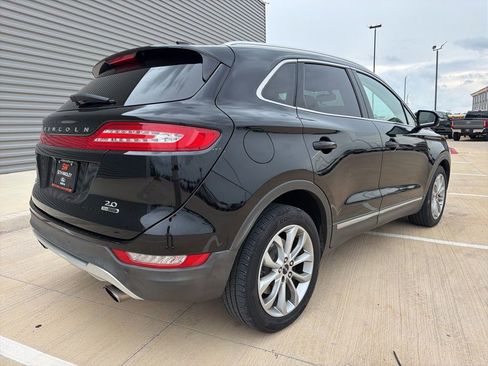 Used 2016 Lincoln MKC Select w/ Select Plus Package FWD image 3
