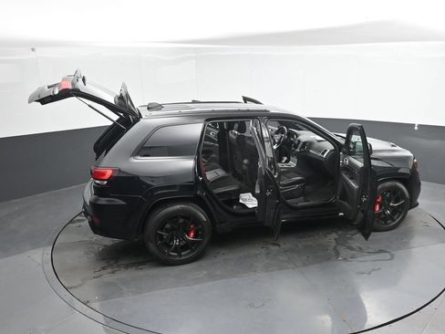 Used 2020 Jeep Grand Cherokee SRT w/ Trailer Tow Group IV AWD/4WD image 54