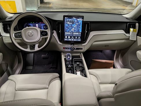 New 2026 Volvo XC60 B5 Ultra w/ Protection Package Premier image 12