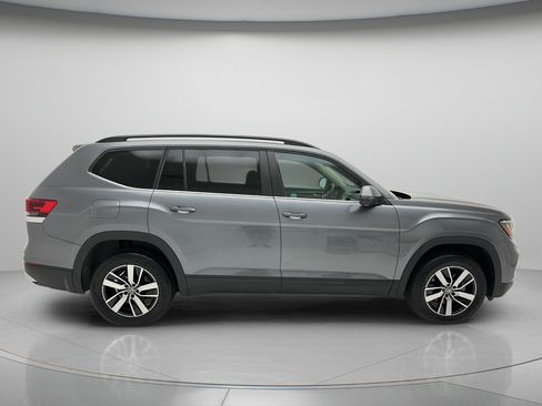 Used 2023 Volkswagen Atlas SE AWD/4WD image 6
