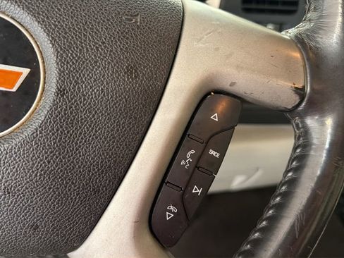 Used 2009 Chevrolet Silverado 1500 LT w/ Power Pack Plus RWD image 17