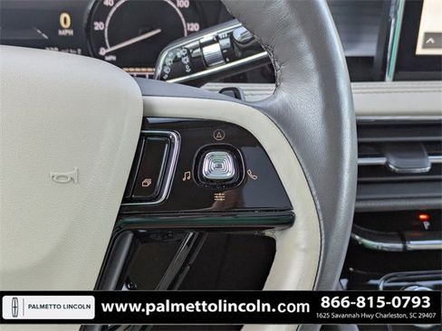 Certified 2022 Lincoln Corsair FWD w/ Premium Package image 26