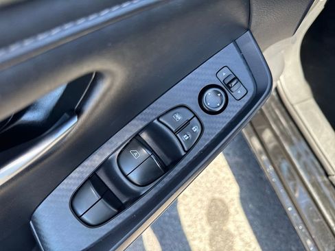 Used 2024 Nissan Sentra SV image 11