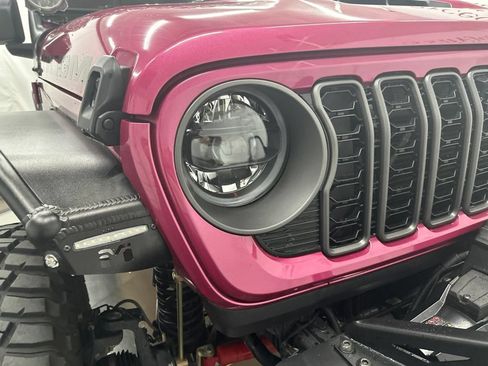 Used 2024 Jeep Wrangler Unlimited Rubicon 392 AWD/4WD image 11