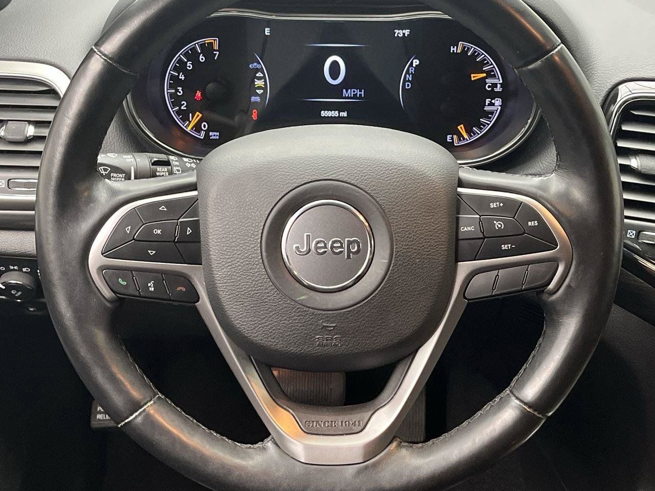 Used 2021 Jeep Grand Cherokee Laredo X AWD/4WD image 14