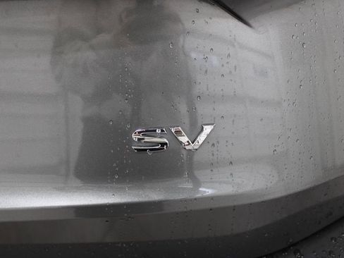 Used 2023 Nissan Rogue SV image 23