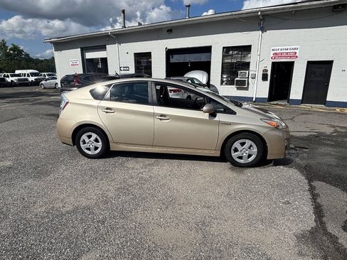 Used 2011 Toyota Prius Two FWD image 12
