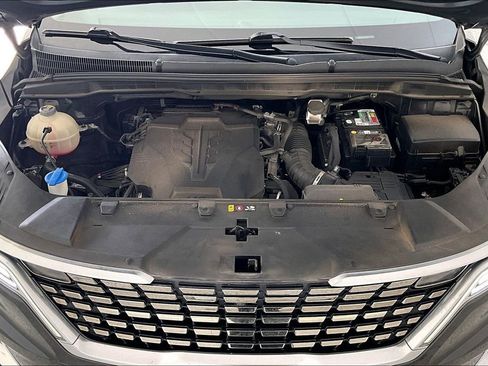 Used 2022 Kia Carnival SX Prestige image 12