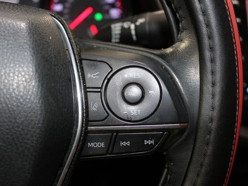 Used 2020 Toyota Camry XSE FWD image 31