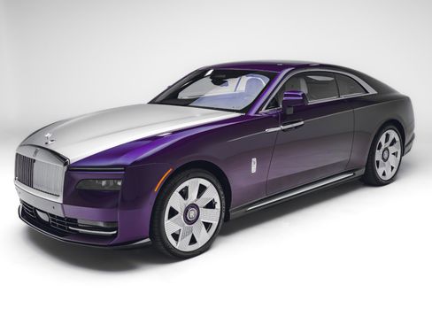 Used 2024 Rolls-Royce Spectre w/ Spectre Launch Package AWD/4WD image 2