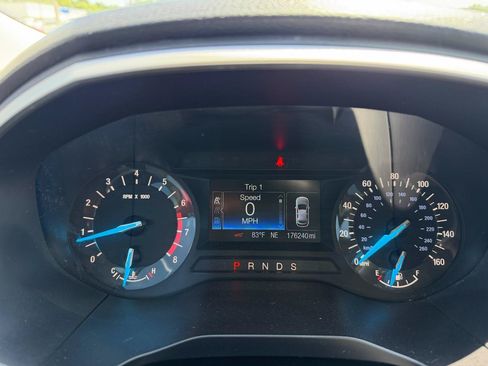 Used 2017 Ford Edge SEL w/ Cargo Accessory Package FWD image 14
