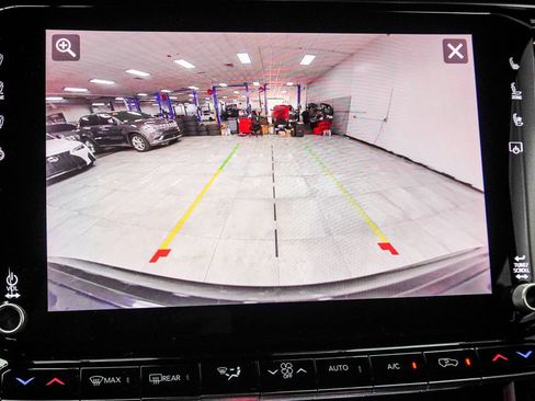 Used 2023 Jeep Grand Wagoneer Series III w/ Rear Seat Video Group 1 AWD/4WD image 31