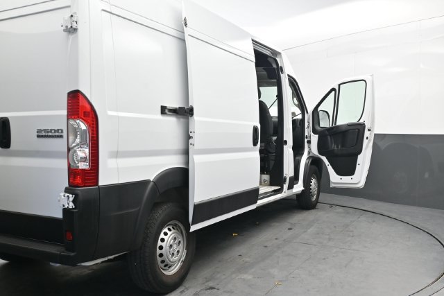 Used 2026 RAM ProMaster 2500 w/ Convenience Group FWD image 44