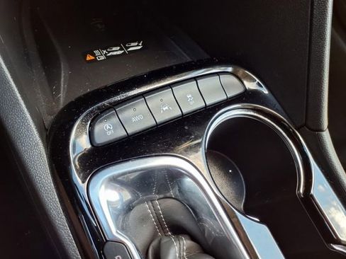 Certified 2025 Buick Encore GX Preferred w/ Advanced Technology Package image 33