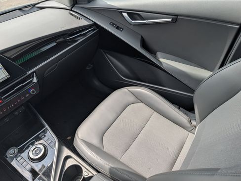 Certified 2023 Kia Niro Wind FWD image 11