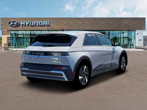 New 2026 Hyundai Ioniq 5 SE RWD image 7