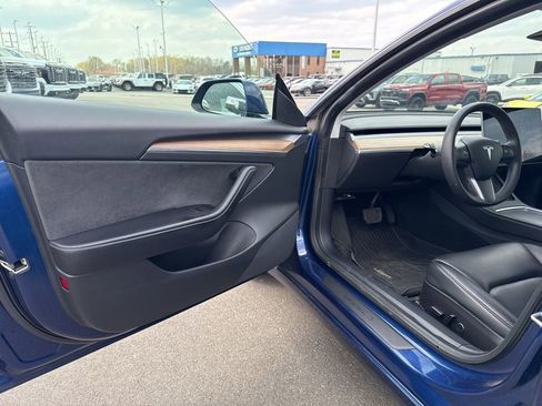 Used 2021 Tesla Model 3 Standard Range Plus RWD image 23
