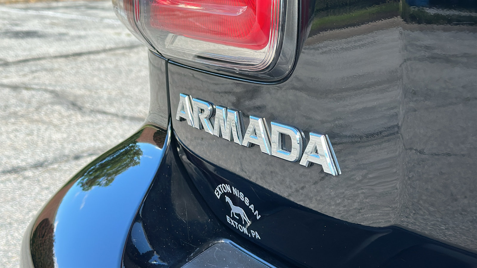 Certified 2019 Nissan Armada Platinum w/ Captain's Chairs Package AWD/4WD image 10
