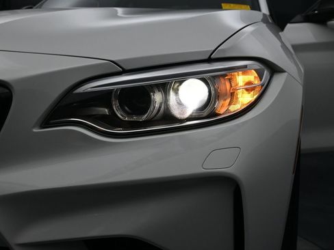 Used 2017 BMW M2 image 21