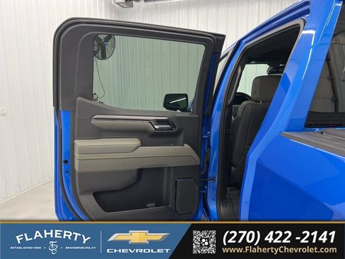 Used 2025 Chevrolet Silverado 1500 ZR2 w/ Technology Package AWD/4WD image 10