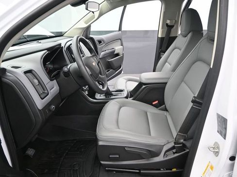Used 2022 Chevrolet Colorado W/T image 11