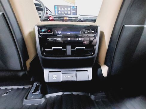 New 2026 Acura MDX SH-AWD image 38