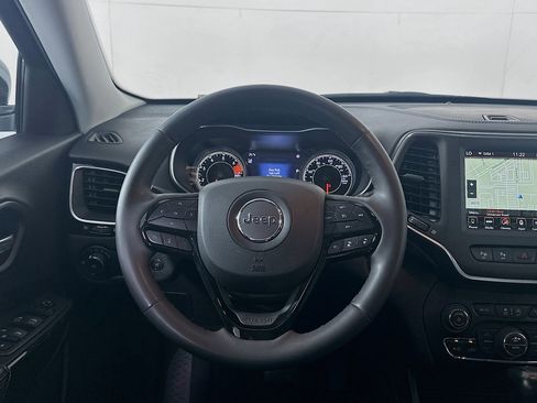 Used 2023 Jeep Cherokee Altitude Lux image 18