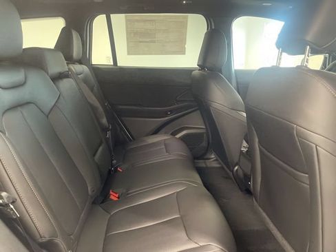 New 2026 Jeep Cherokee Limited AWD/4WD image 32