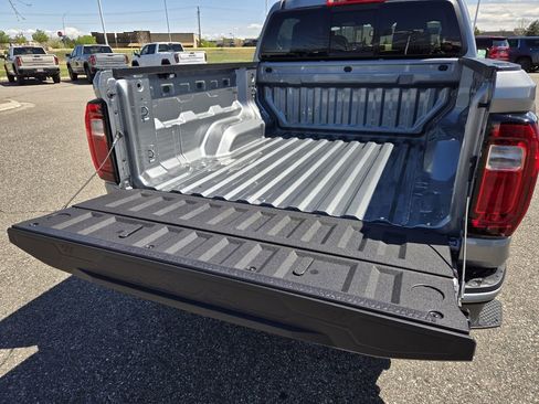 New 2026 GMC Canyon AT4 AWD/4WD image 8