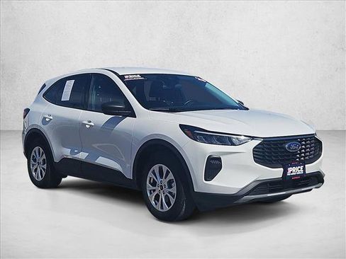 Used 2025 Ford Escape Active image 3