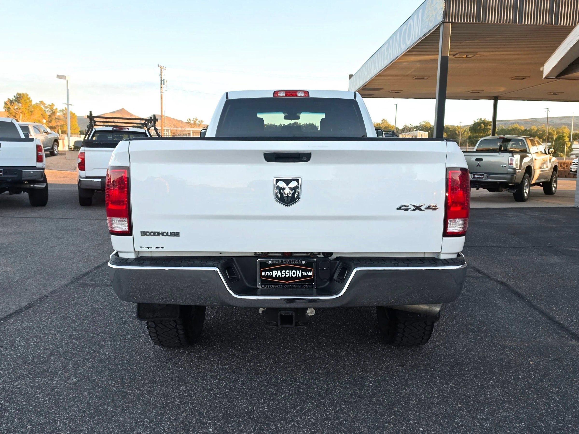 Used 2016 RAM 3500 Tradesman w/ Chrome Appearance Group AWD/4WD image 4