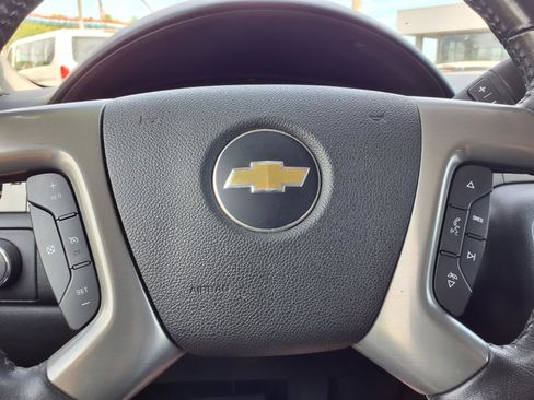 Used 2012 Chevrolet Suburban LT w/ Suspension Package, Off-Road AWD/4WD image 19