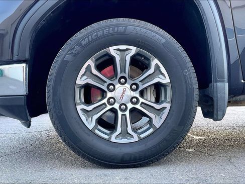 Used 2026 GMC Sierra 1500 SLT RWD image 9