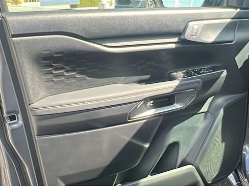 New 2025 Ford Ranger XLT w/ Equipment Group 301A High image 15