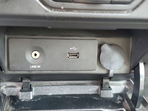 Used 2013 Ford F150 XLT w/ XLT Chrome Pkg image 24