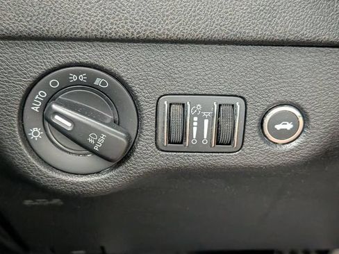 Used 2021 Dodge Charger GT w/ Performance Handling Group RWD image 13