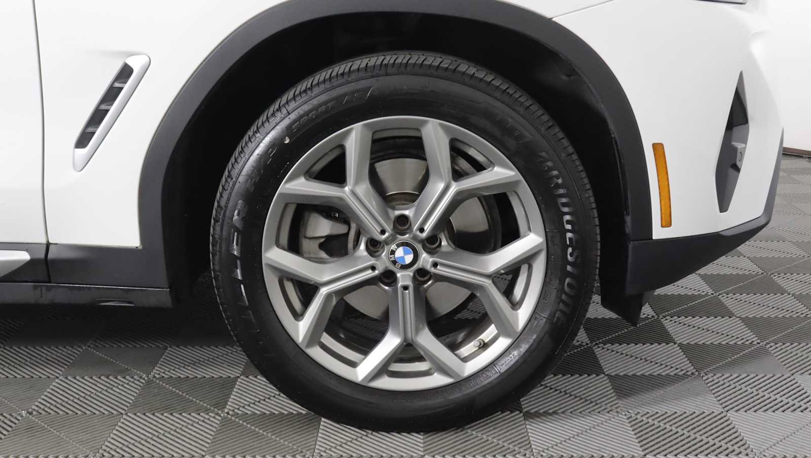 Used 2024 BMW X3 xDrive30i w/ Convenience Package AWD/4WD image 7