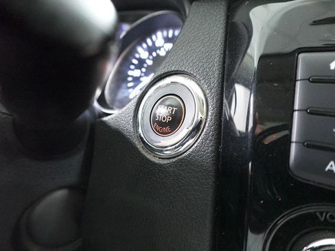 Used 2020 Nissan Rogue SL w/ Premium Package image 23