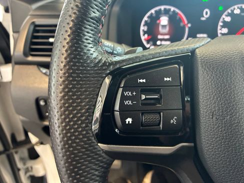 Used 2024 Honda Ridgeline Black Edition image 18