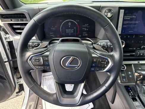 Used 2024 Lexus GX 550 w/ Accessory Package (2T) AWD/4WD image 29