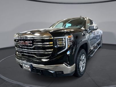 New 2025 GMC Sierra 1500 SLT w/ SLT Convenience Package