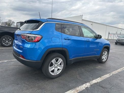 Used 2022 Jeep Compass Latitude image 3