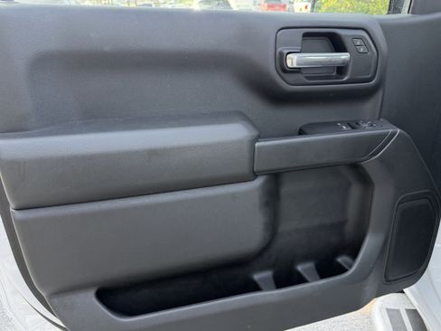 Used 2025 Chevrolet Silverado 1500 W/T image 4